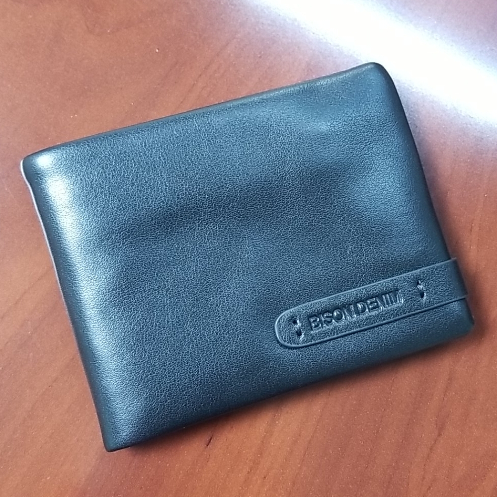 Men's Black Bison Leather Wallet